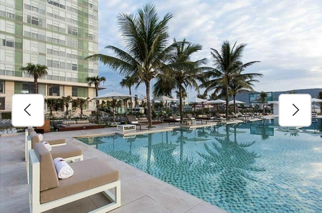 Large Room Inside Fusion Suites Da Nang Buitenkant foto